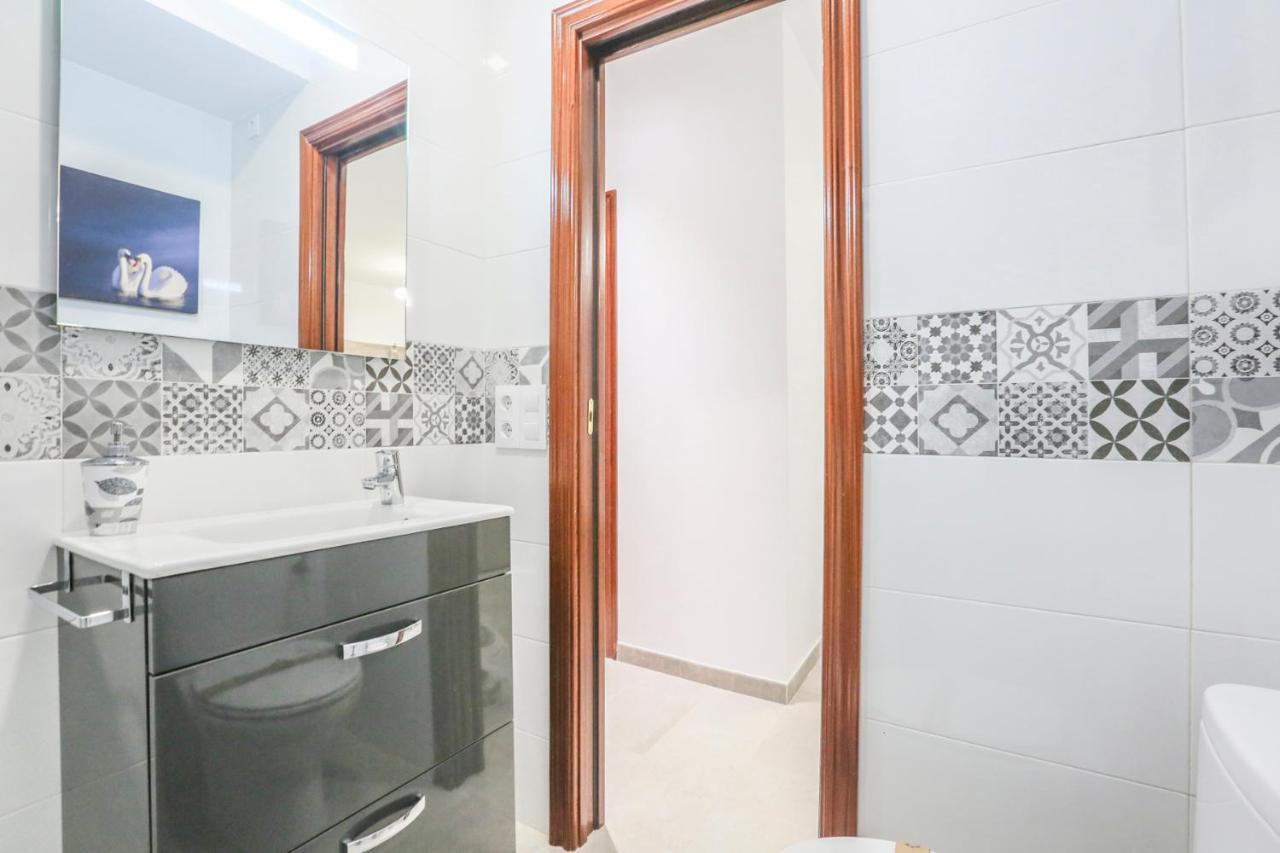 Apartamento Sol Севілья Екстер'єр фото